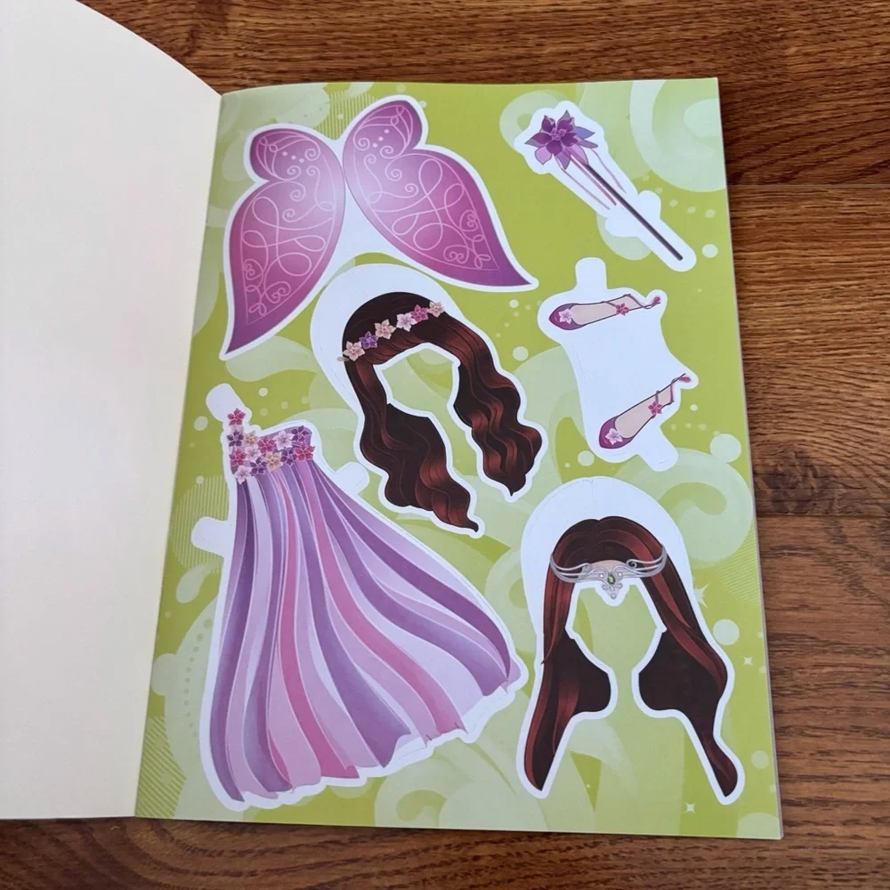 Dress-up Girls Paper Dolls Maya book